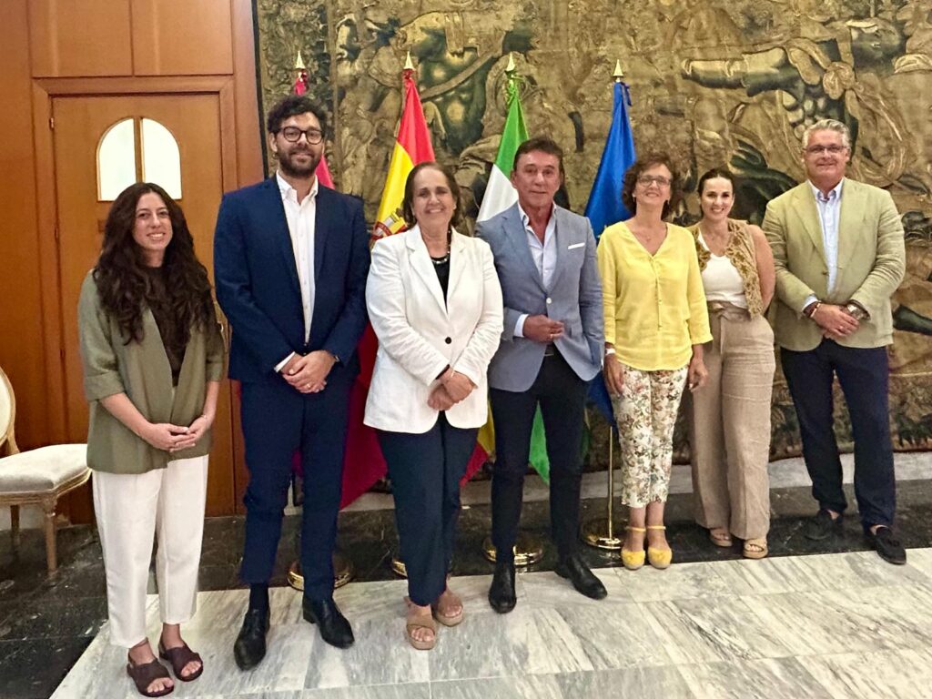El IMDEEC respalda al sector joyero en su proyección internacional y afianza su apoyo ante las grandes ferias del sector